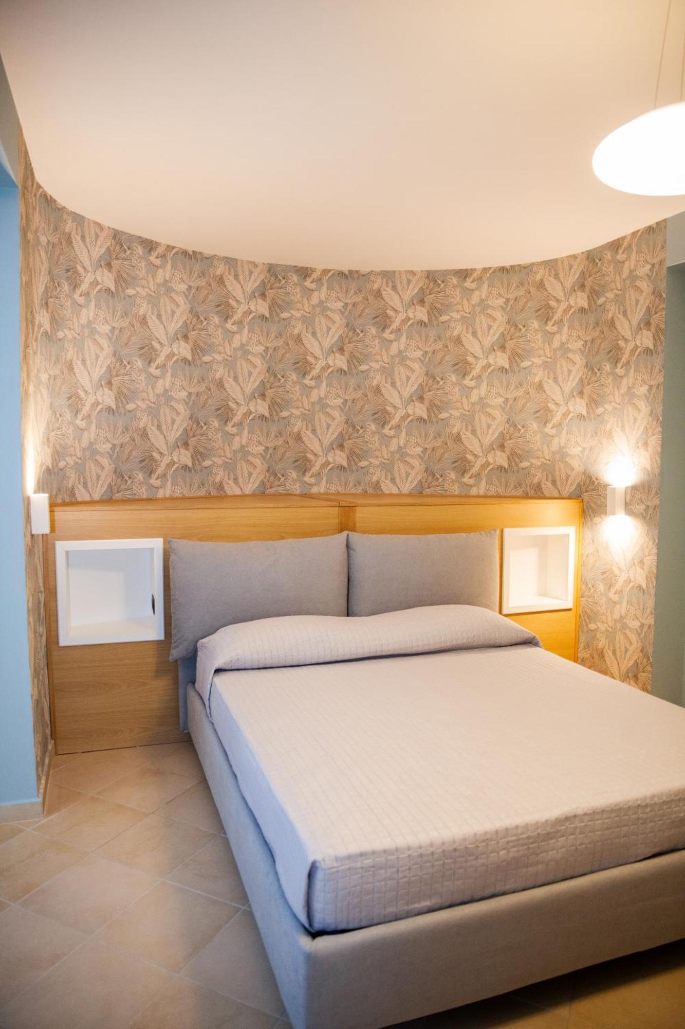 Le Colonne Bed & Breakfast Cassino Exterior photo