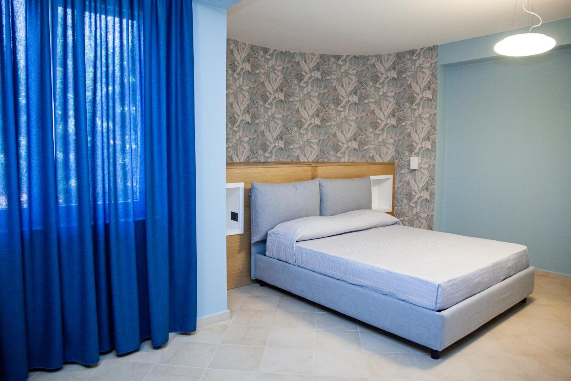 Le Colonne Bed & Breakfast Cassino Exterior photo