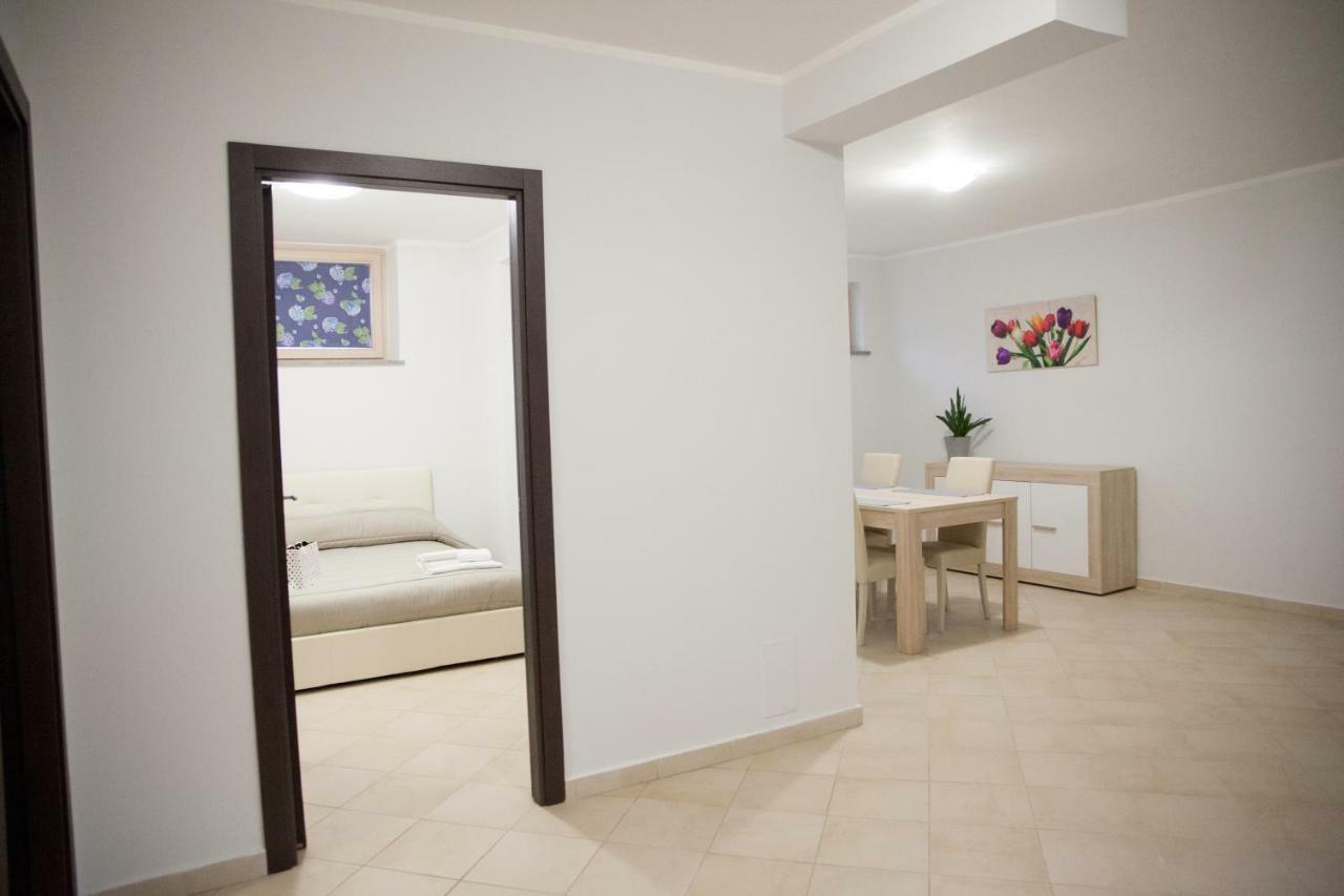 Le Colonne Bed & Breakfast Cassino Exterior photo