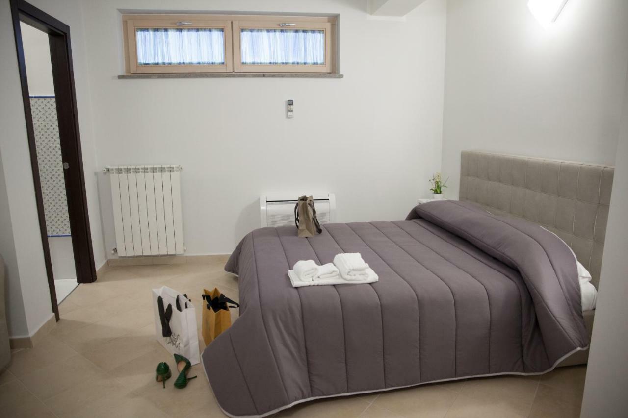 Le Colonne Bed & Breakfast Cassino Exterior photo